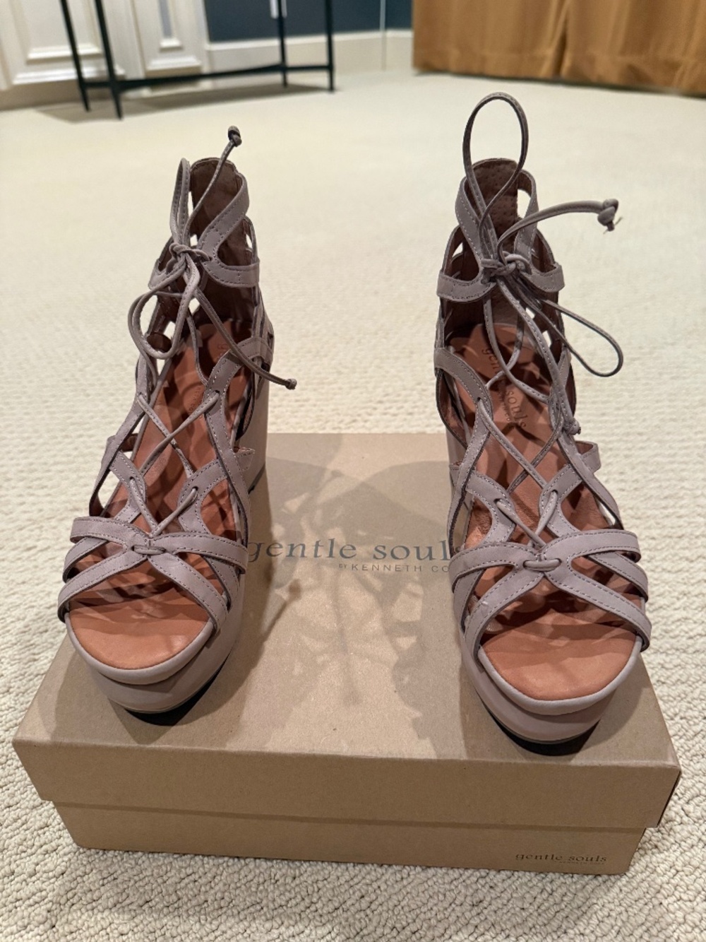 Gentle Souls by Kenneth Cole, Mushroom Wedge